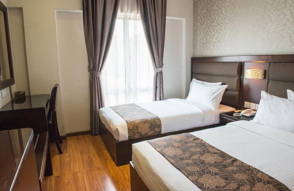 Castello Hotel Kulai Buitenkant foto